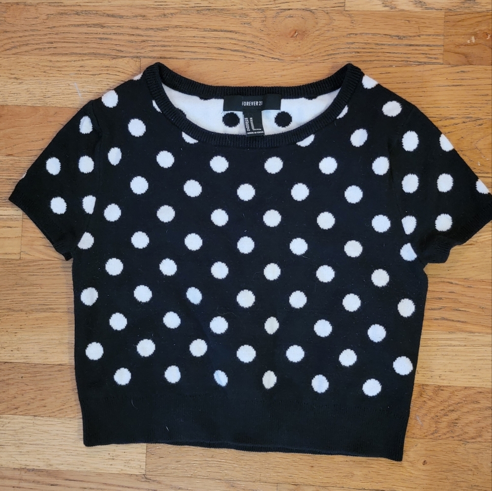 Cropped polka dot sweater